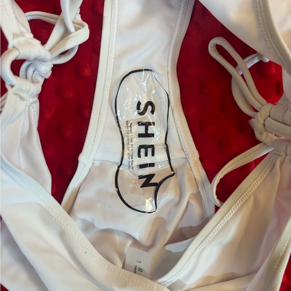 SHEIN Cut Out Halter One Piece Swimsuit - Picture 5 of 5